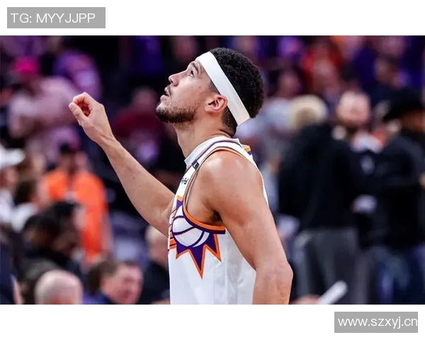 布克盛赞马威充满活力展现内线全能特质令人期待 布克盛赞马威充满活力展现内线全能特质令人期待