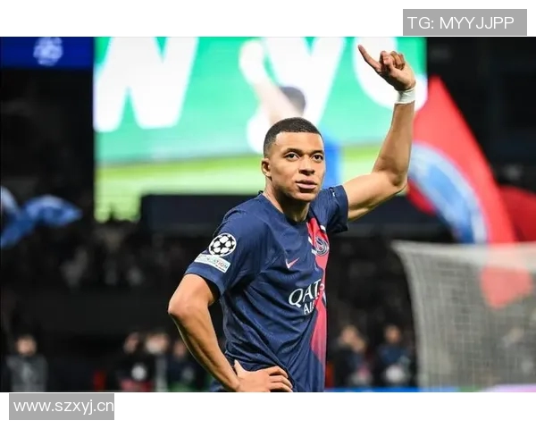 姆巴佩争抢中意外倒地主动示意换人球迷心忧望无大碍 姆巴佩争抢中意外倒地主动示意换人球迷心忧望无大碍