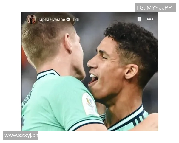 瓦拉内社媒晒与温格亨利合照观战科莫尤文重温足球传奇时刻 瓦拉内社媒晒与温格亨利合照观战科莫尤文重温足球传奇时刻