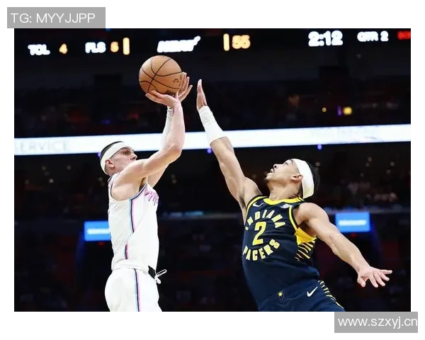 凯尔登约翰逊上半场表现出色攻防兼备贡献10分3篮板3抢断 凯尔登约翰逊上半场表现出色攻防兼备贡献10分3篮板3抢断