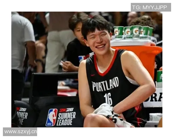 杨瀚森首节短暂出场表现平平仅得1篮板无得分贡献 杨瀚森首节短暂出场表现平平仅得1篮板无得分贡献