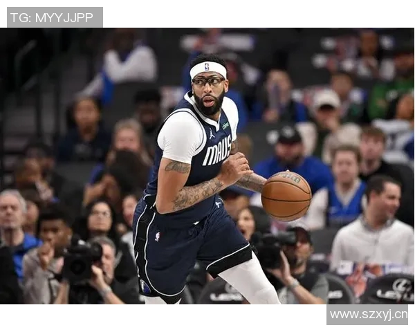 浓眉不愿长期担任中锋角色帕金斯对其态度感到失望期待新赛季使命感